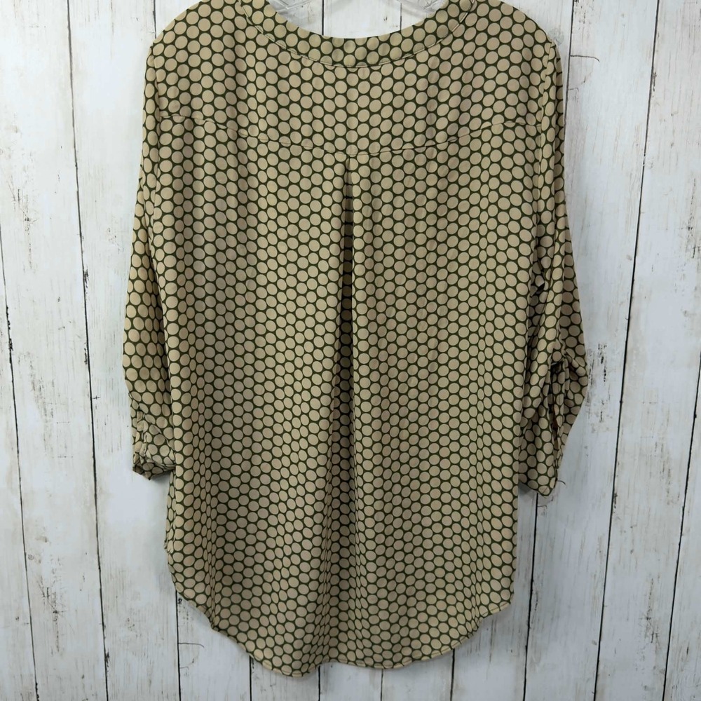 Chaus New York Women's Green Polka Dot V-Neck Roll Tab Sleeve Blouse Size L - Picture 3 of 5